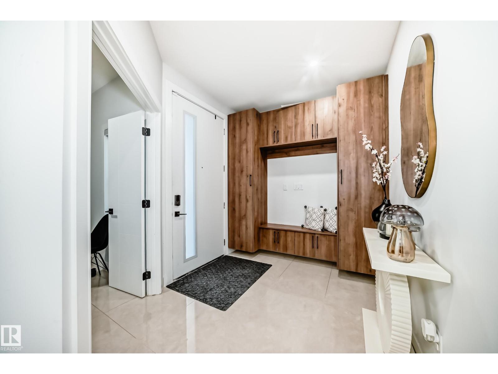 6863 171 AV NW