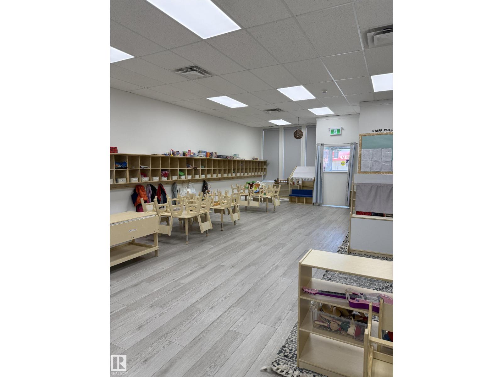 10126 156 ST NW