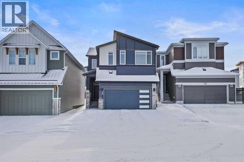 229 Calhoun Crescent NE Calgary AB T3P2G1