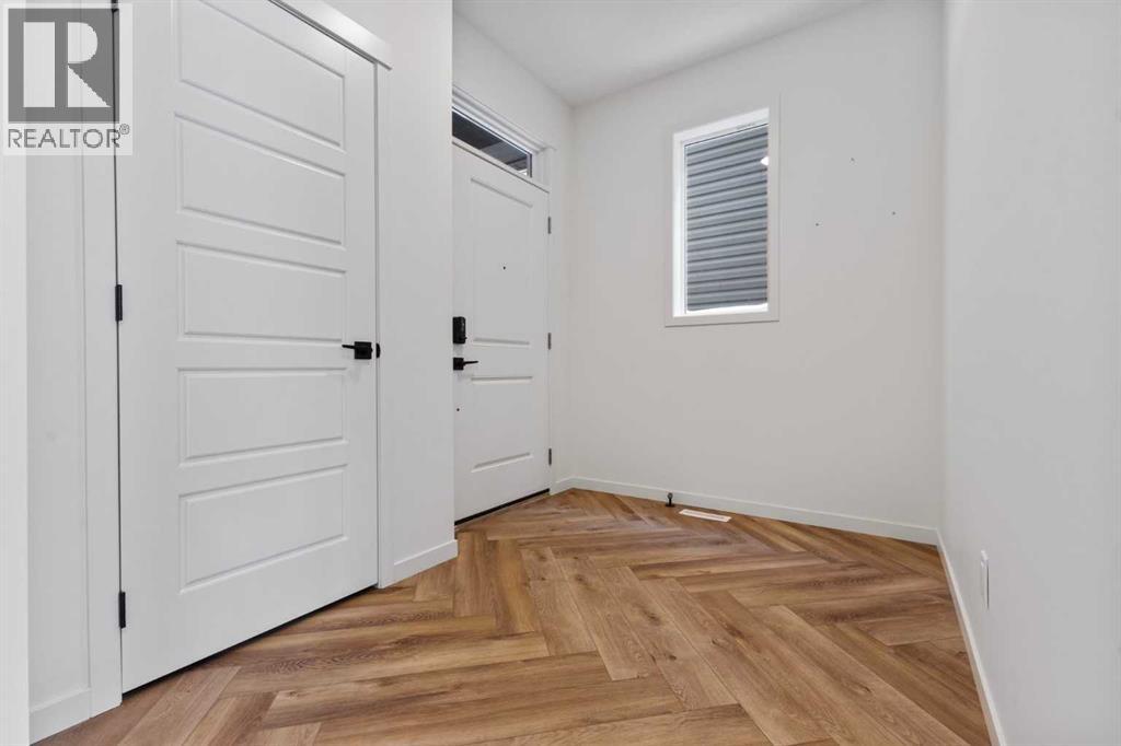 229 Calhoun Crescent NE