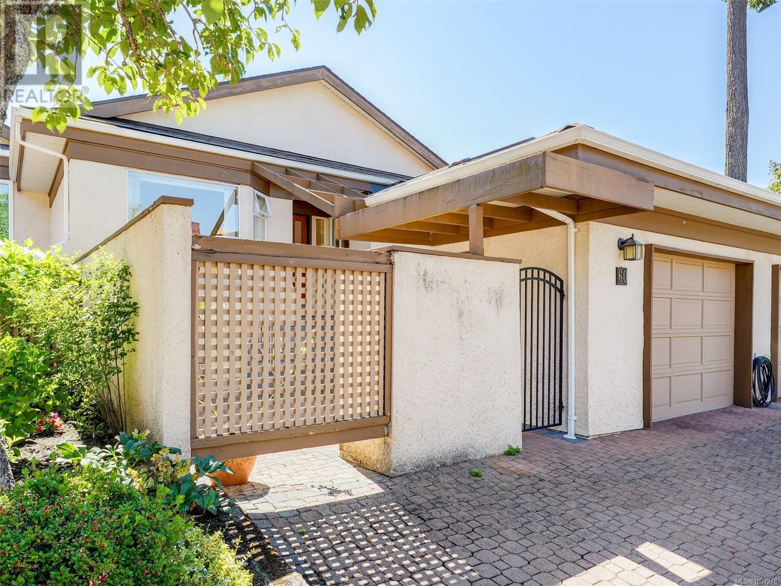 60 901 Kentwood Lane