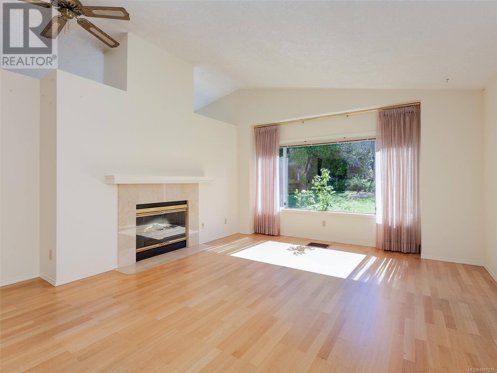 60 901 Kentwood Lane