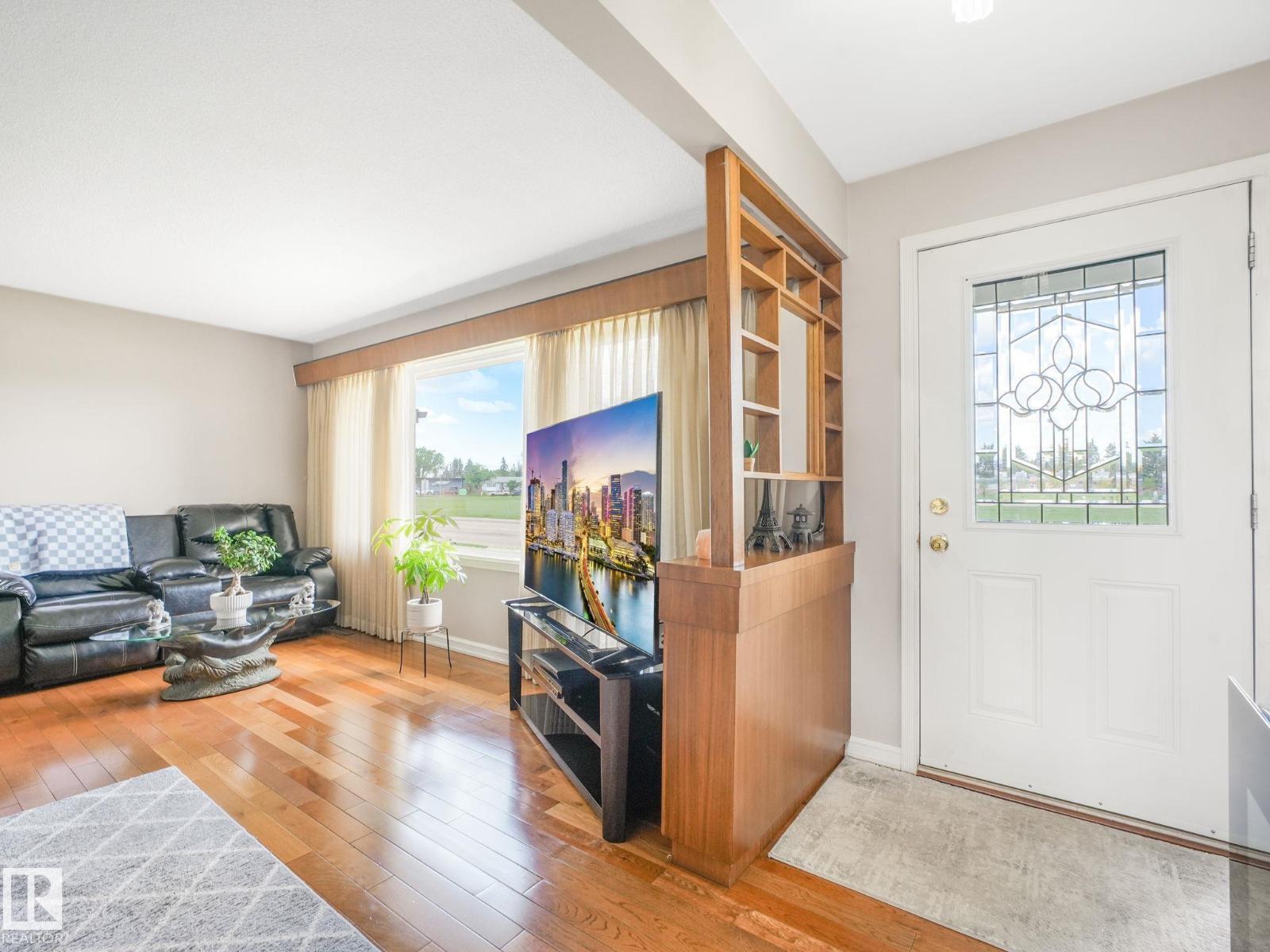 10527 134A AV NW