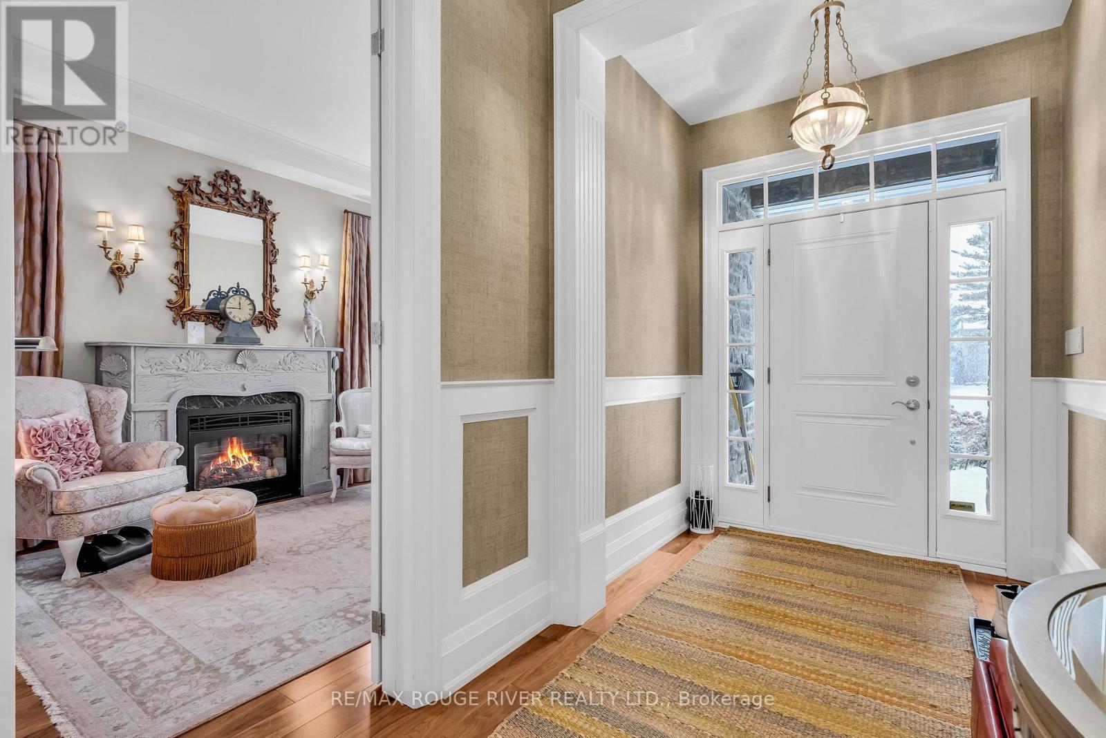 98 ONTARIO ST STREET S