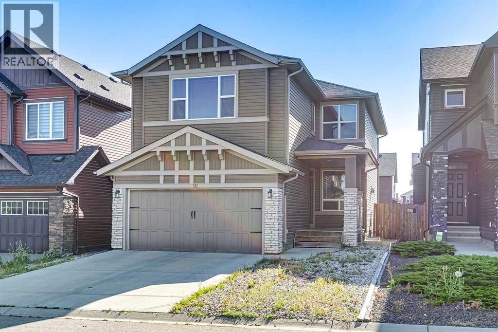 92 Cougar Ridge Close SW
