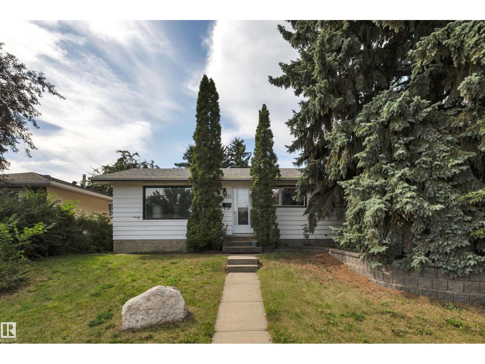 3111 106 AV NW