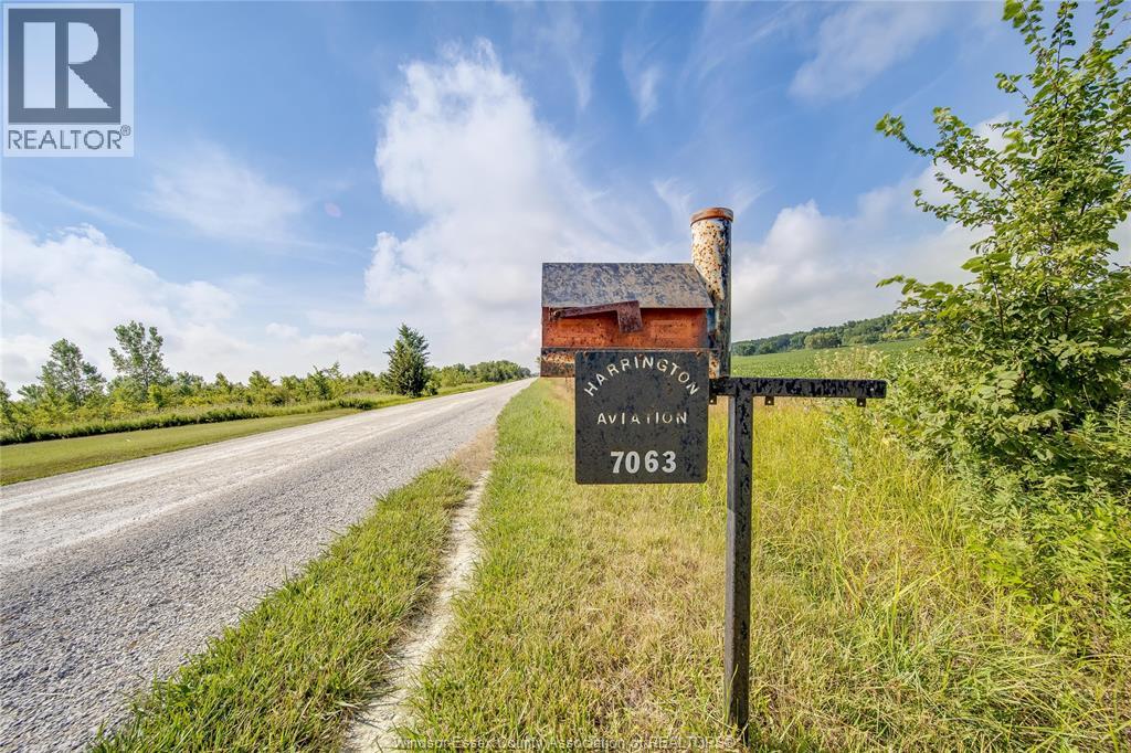 7063 COULTER Sideroad