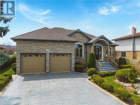 388 HEMLOCK Avenue Stoney Creek ON L8E2E1