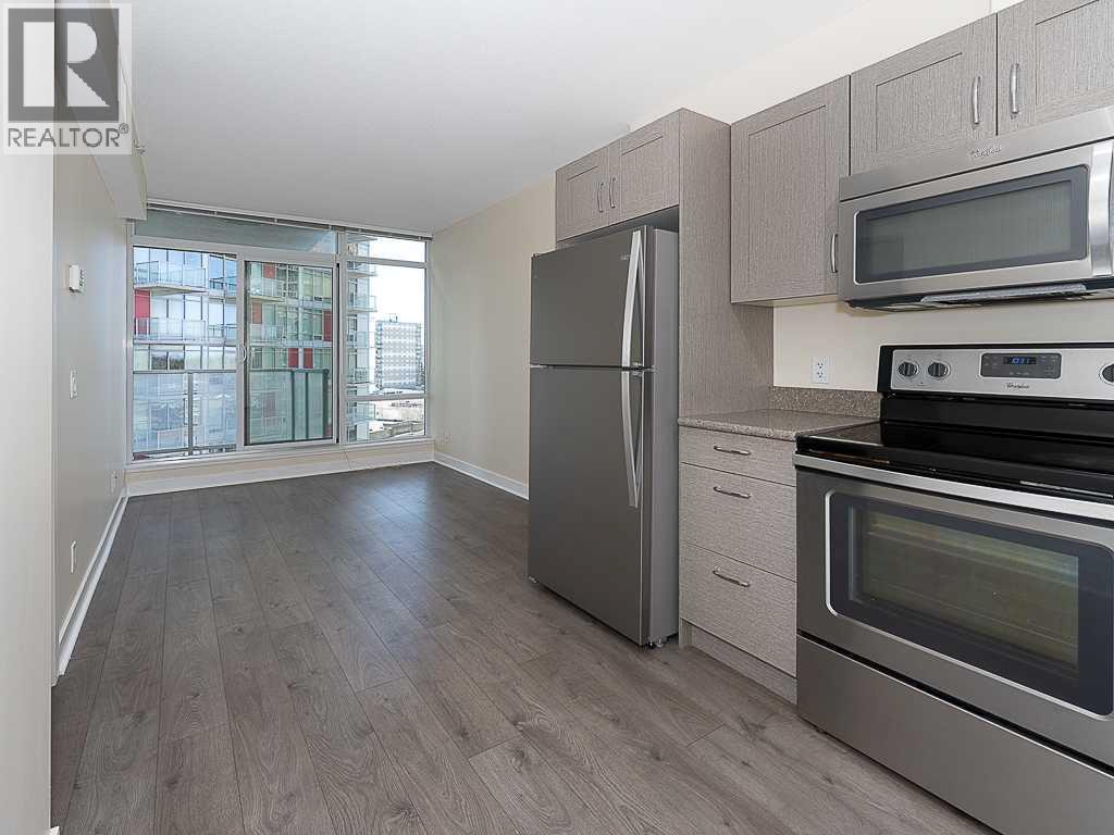 706, 30 Brentwood Common NW