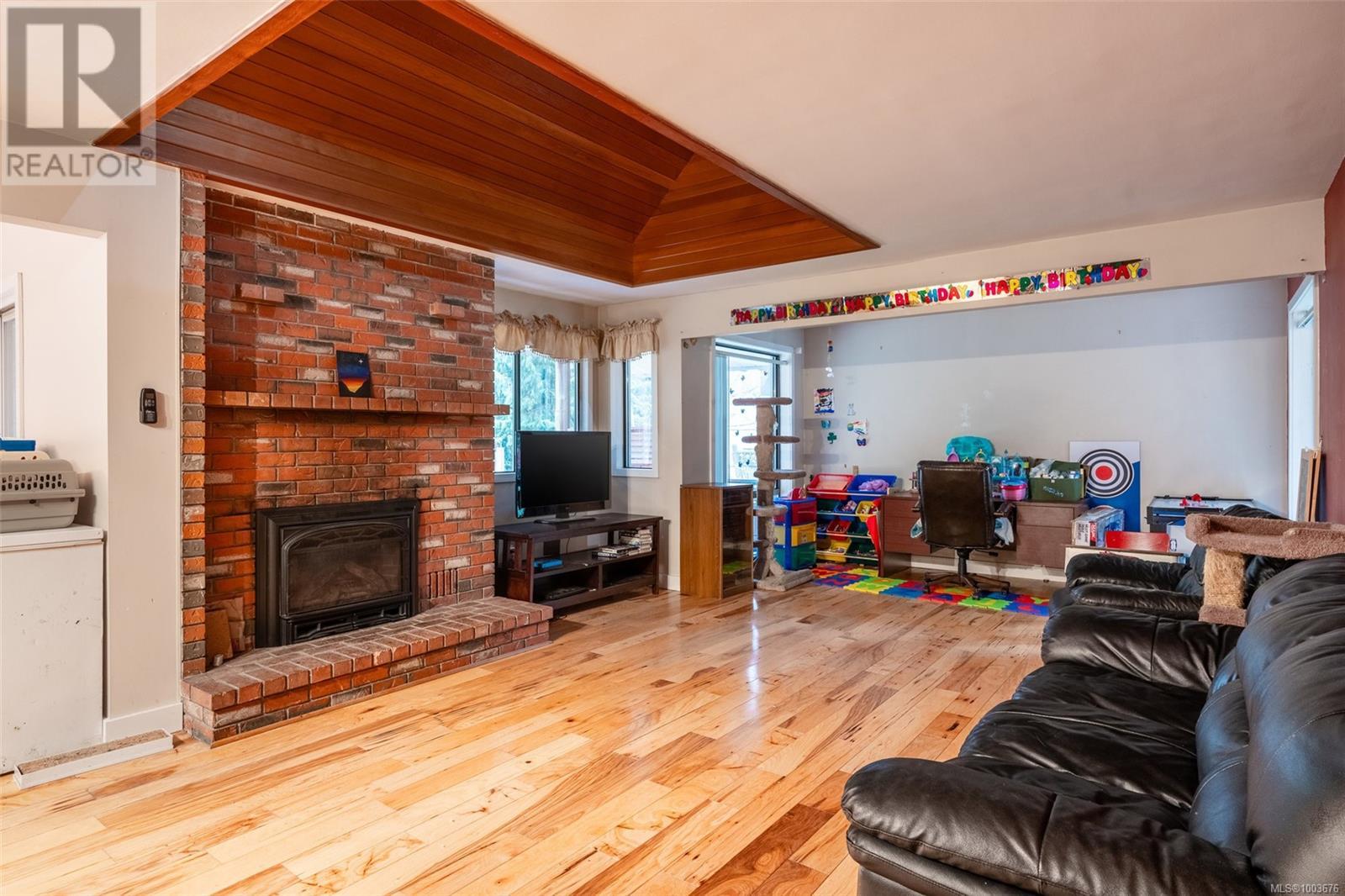 3074 Sooke Rd