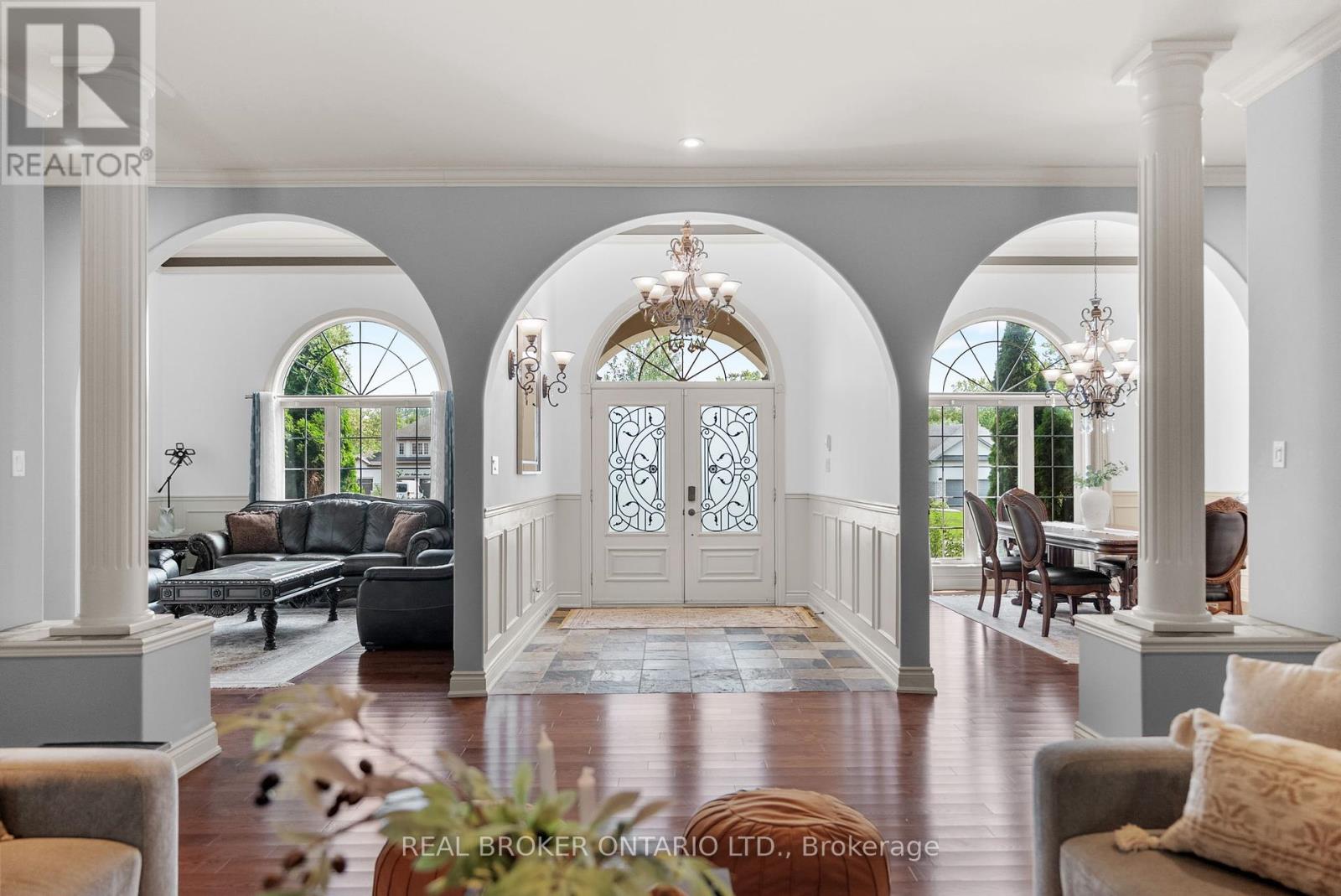 525 TULLAMORE STREET