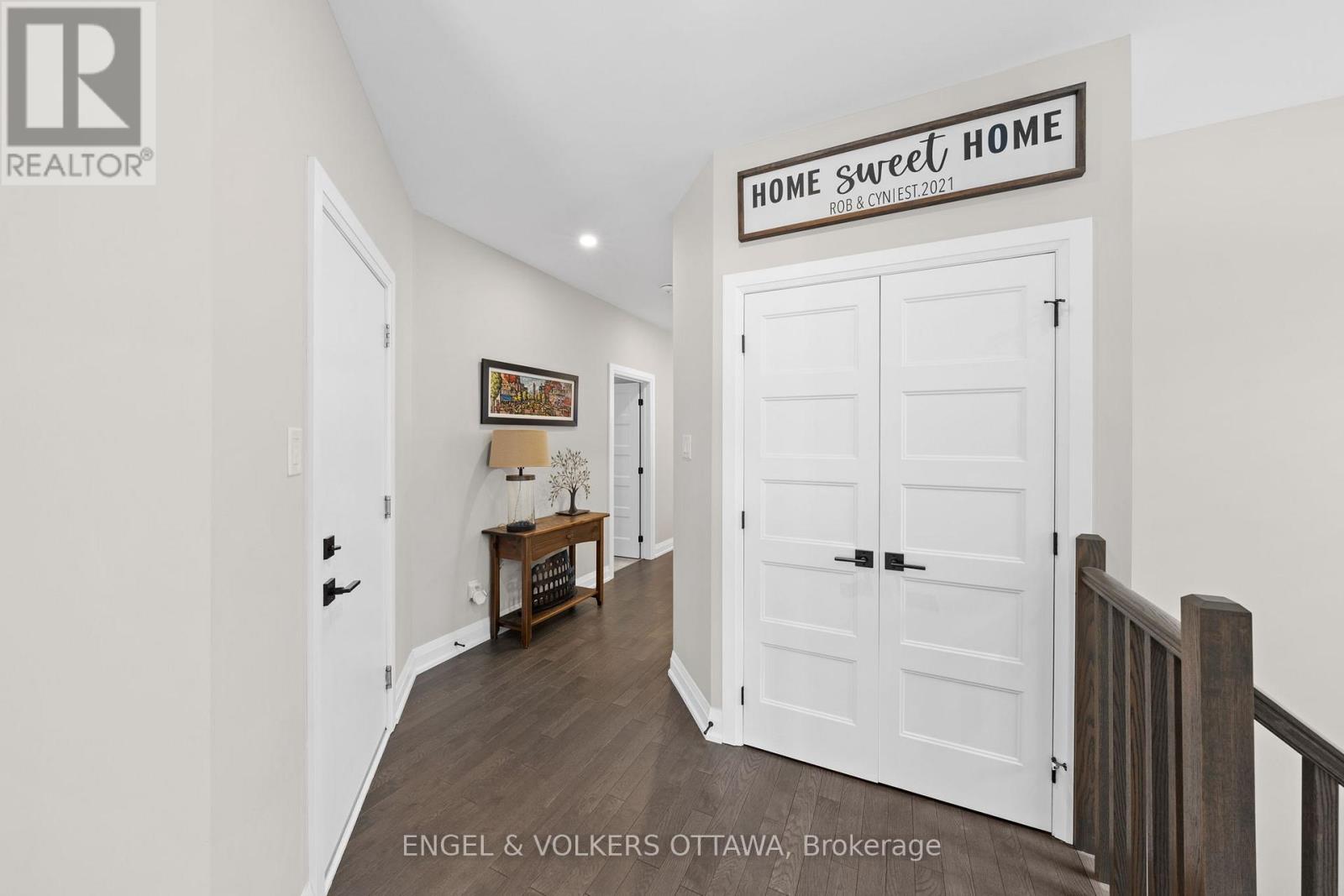 221 BLACKHORSE DRIVE
