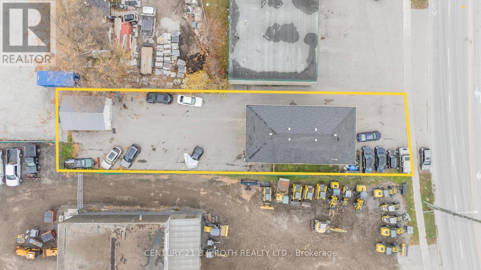 5 FERNDALE DRIVE N