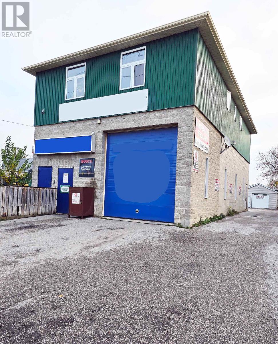 5 FERNDALE DRIVE N