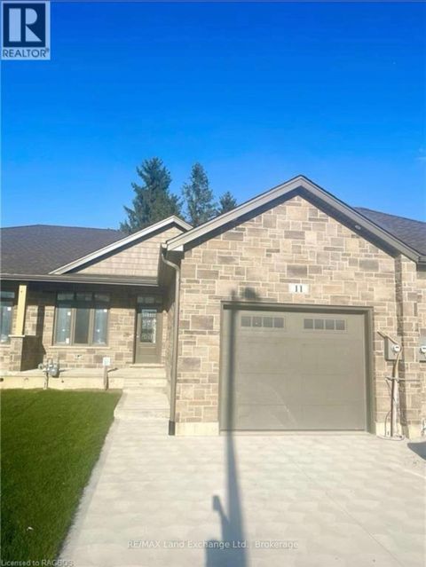 11 NYAH COURT Kincardine ON N0G2T0