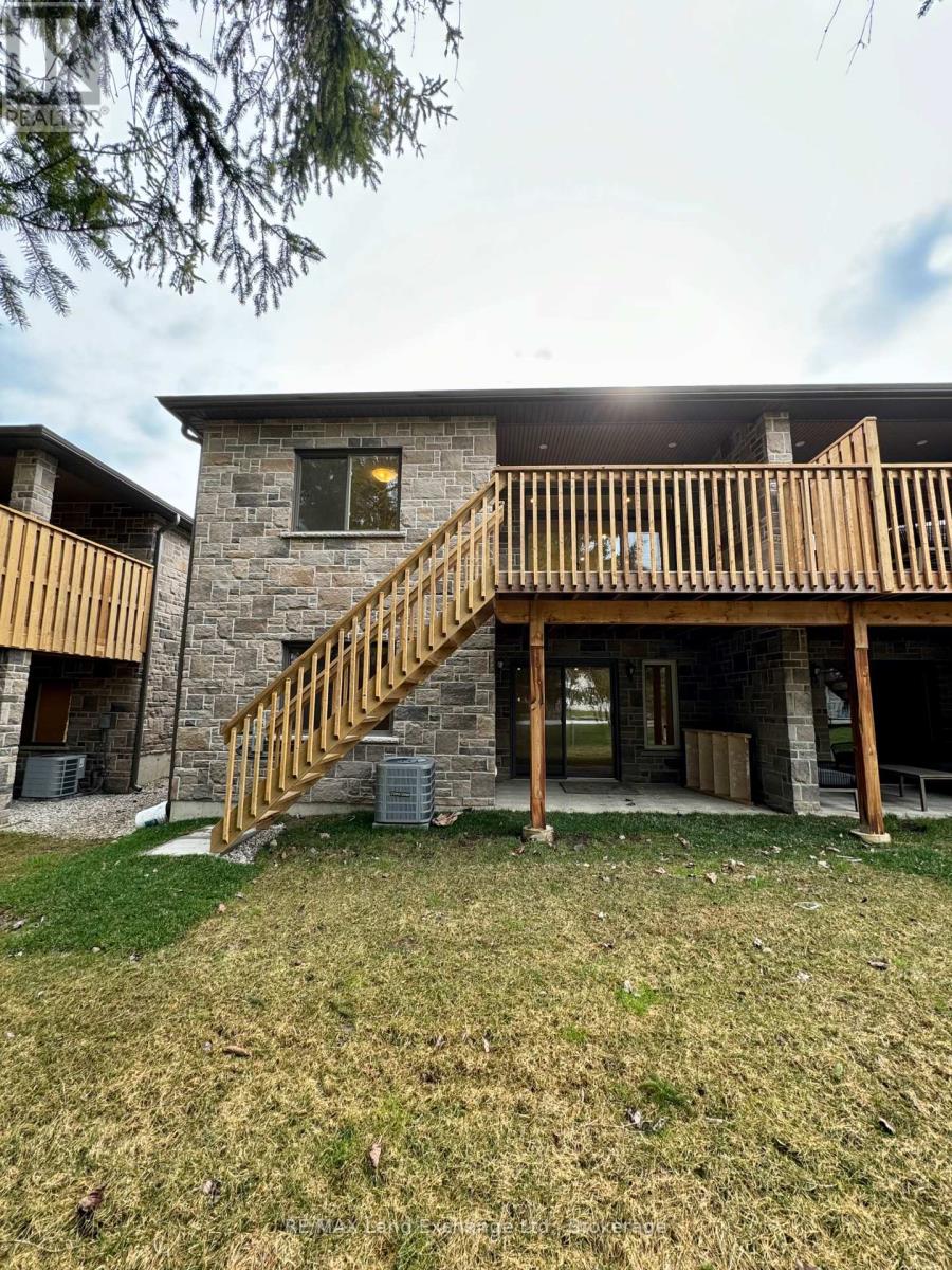 11 NYAH COURT