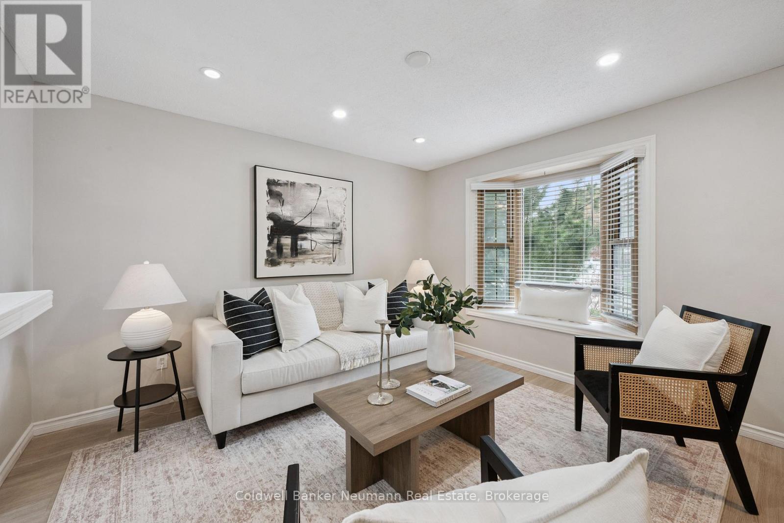 1 - 364 IMPERIAL ROAD S