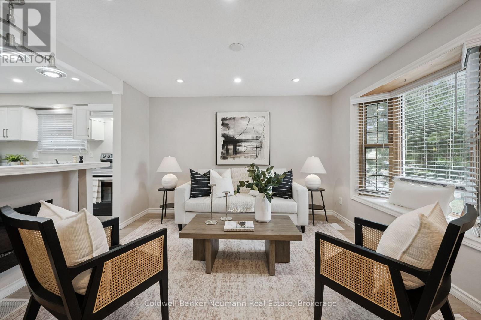 1 - 364 IMPERIAL ROAD S