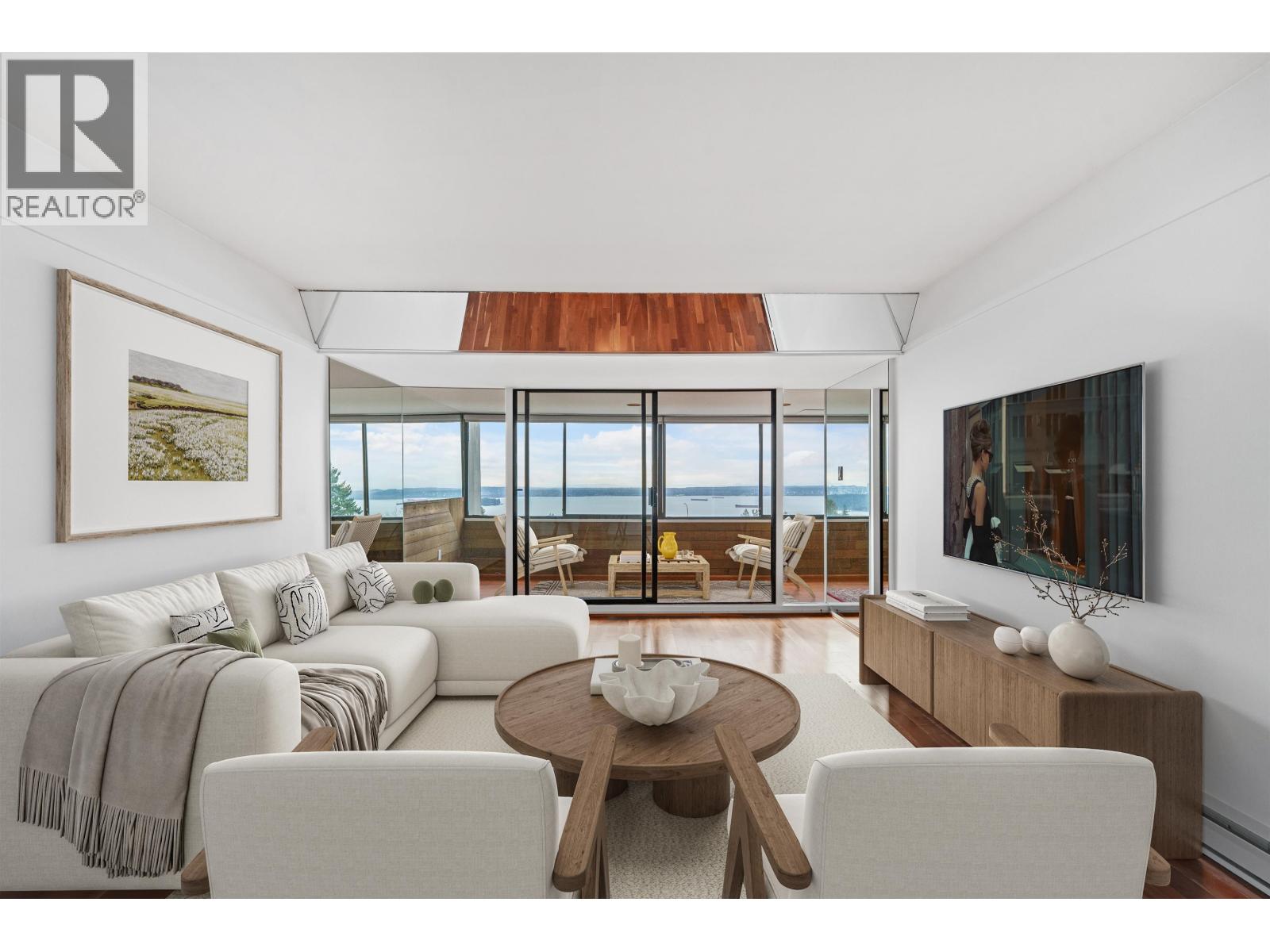 63 2212 FOLKESTONE WAY