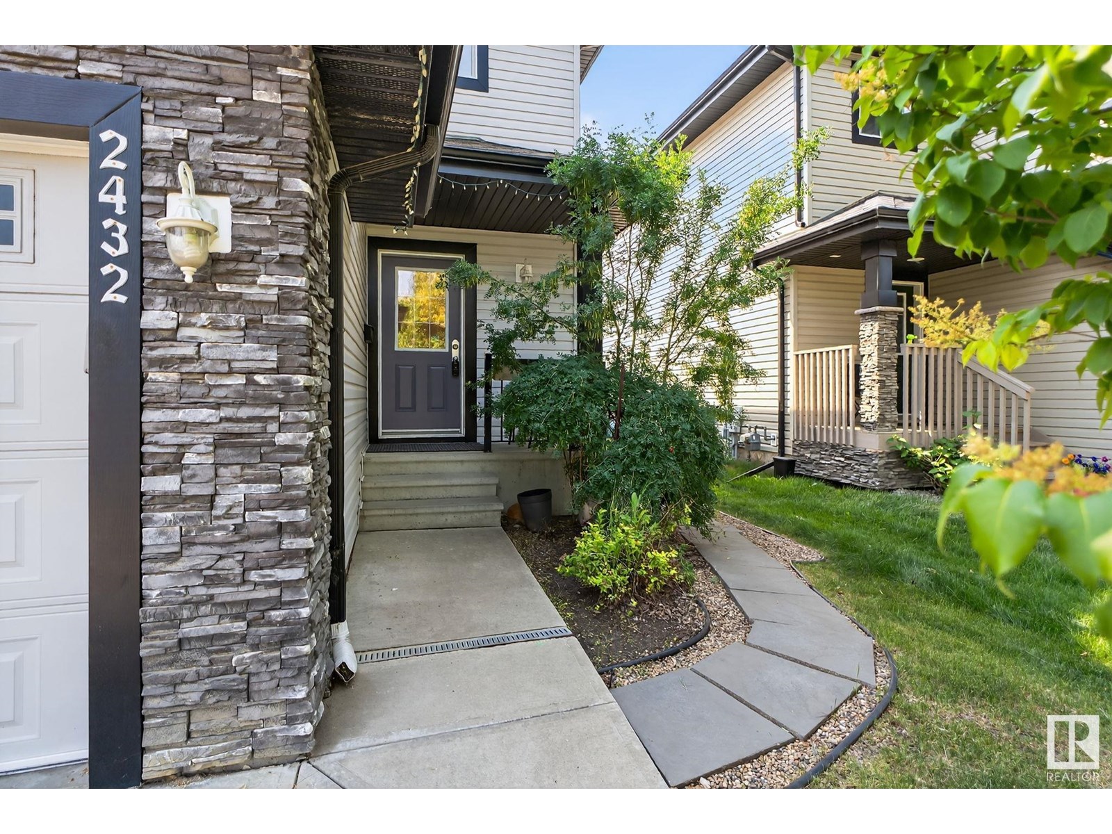 2432 CASSELMAN CR SW