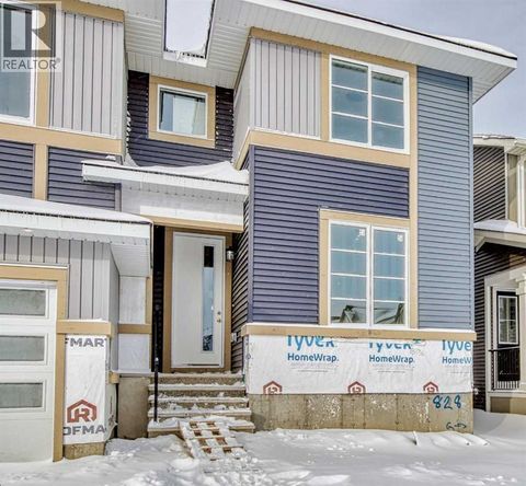 59 Agate Road Cochrane AB T4C3B9