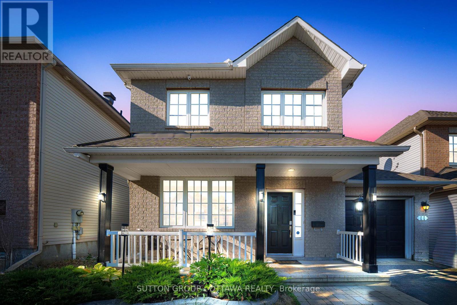 11 BAYPOINTE CRESCENT
