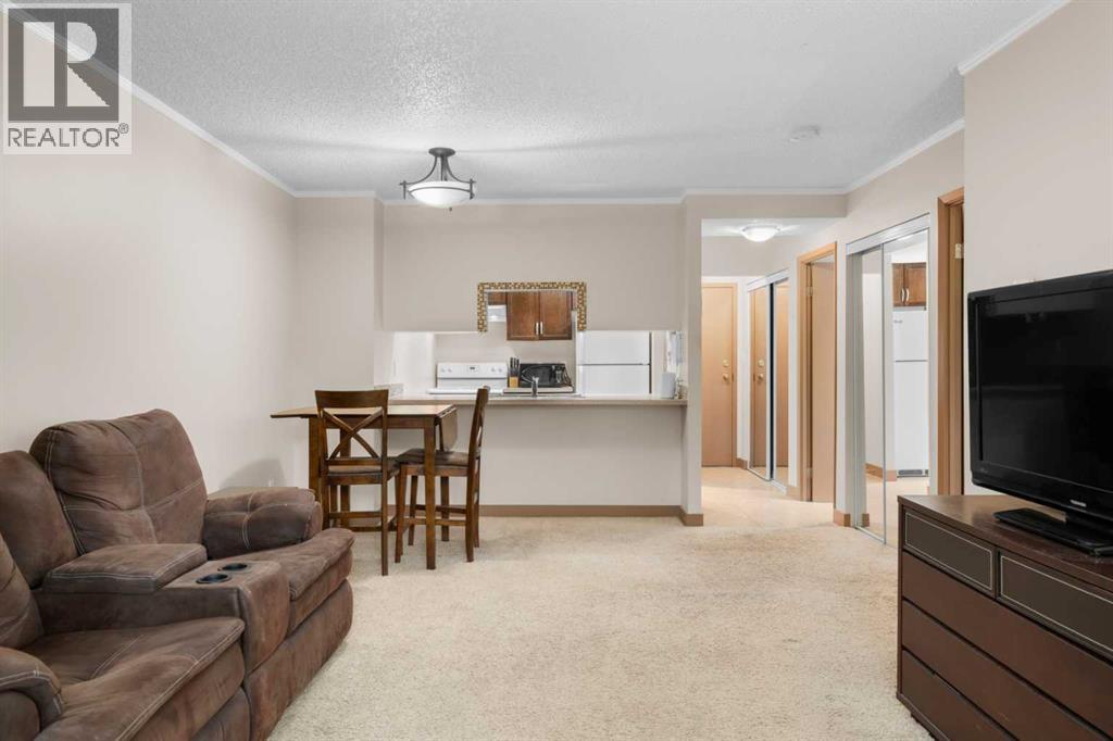 160, 310 8 Street SW