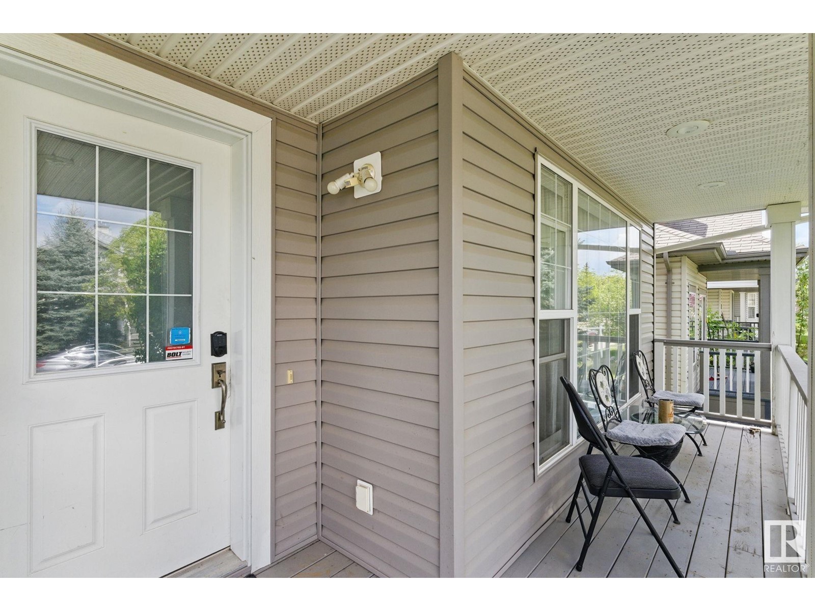 21327 89 AV NW