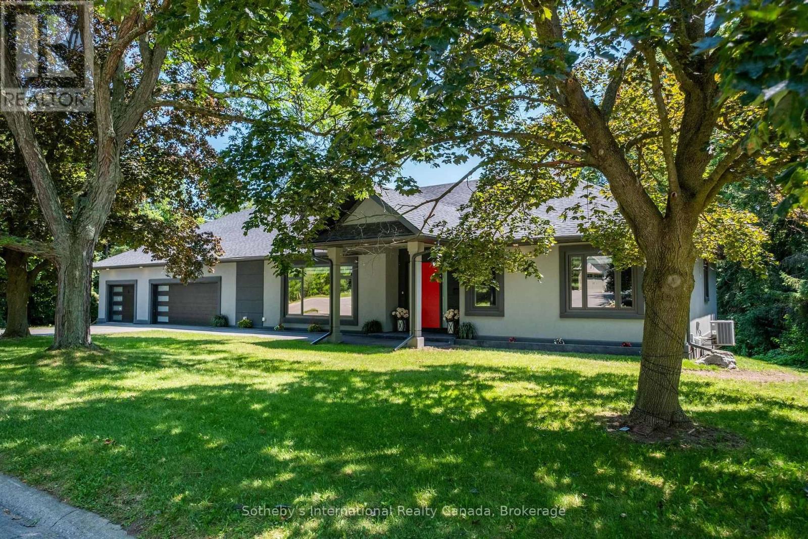 1 GAYWOOD GARDENS