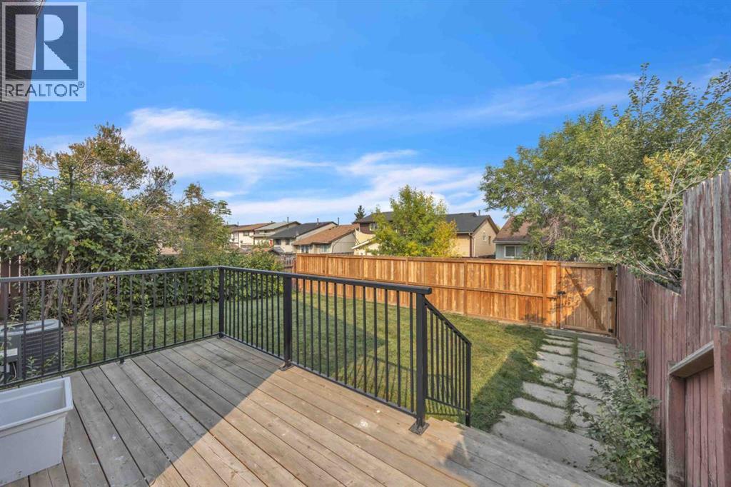 124 Templeridge Close NE