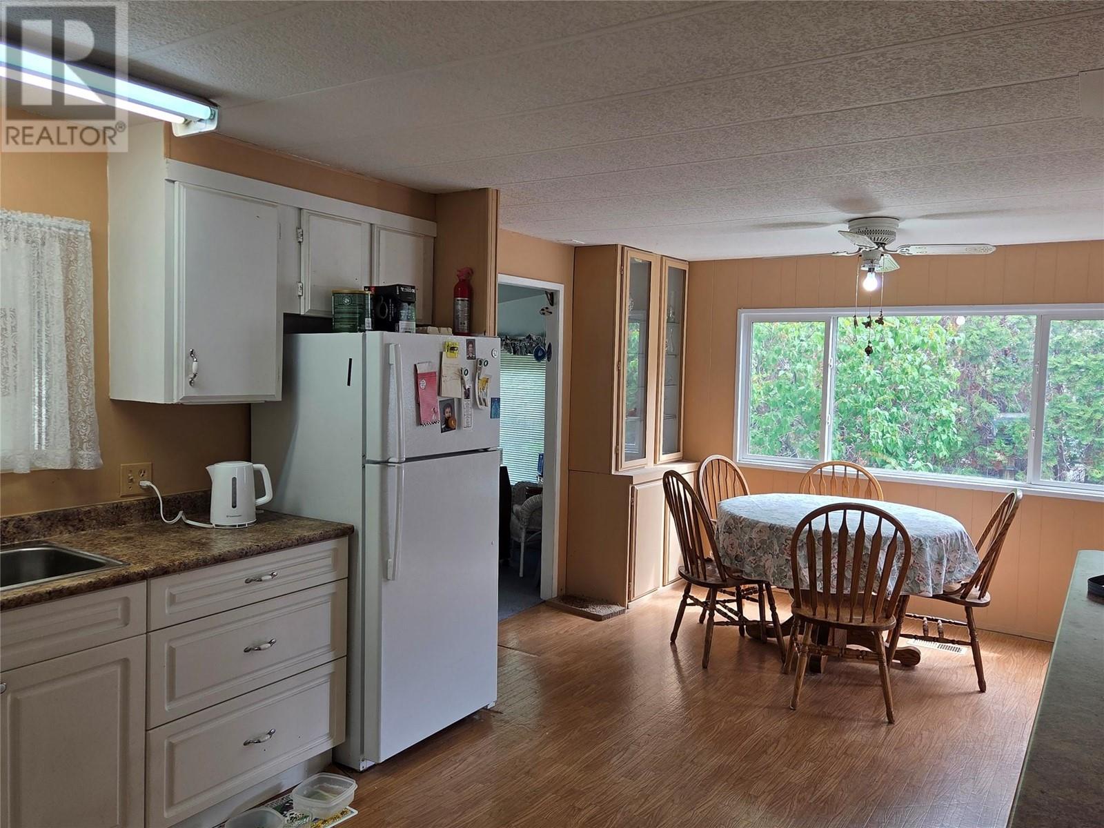 405 Vandelinde Drive