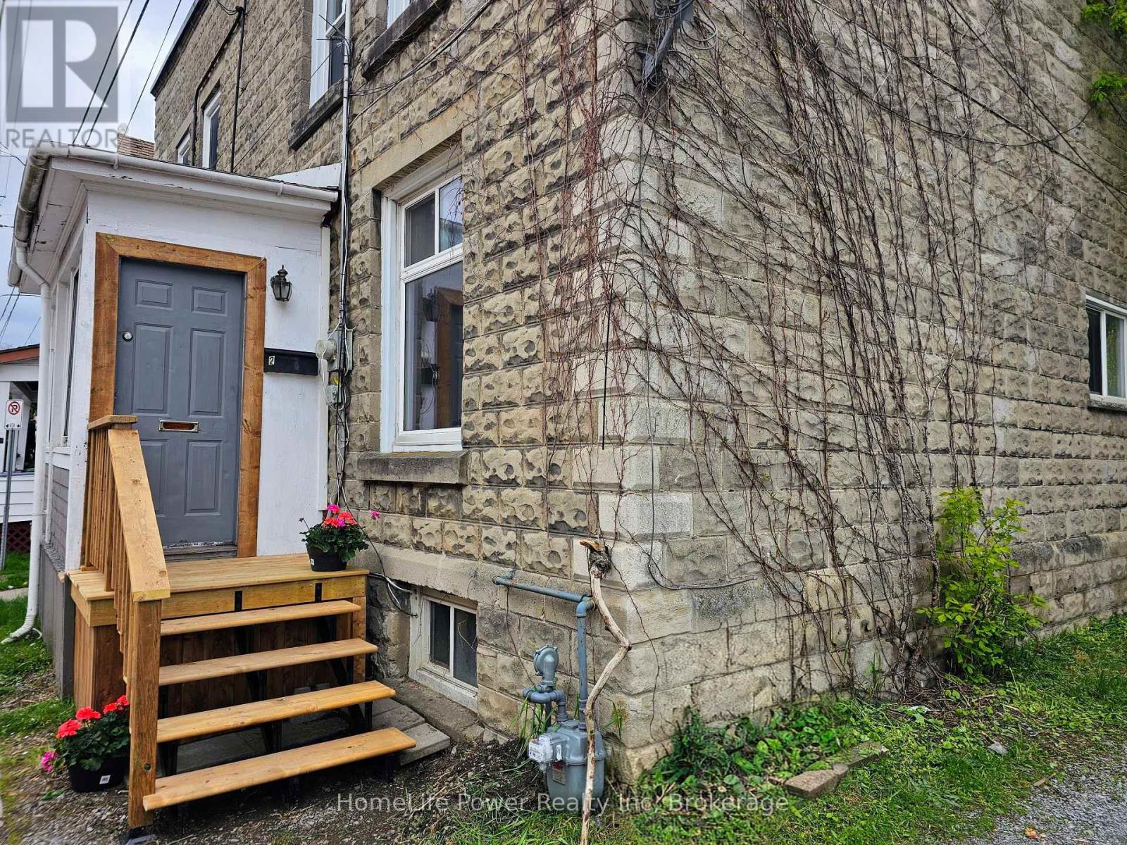 87 CHATHAM STREET