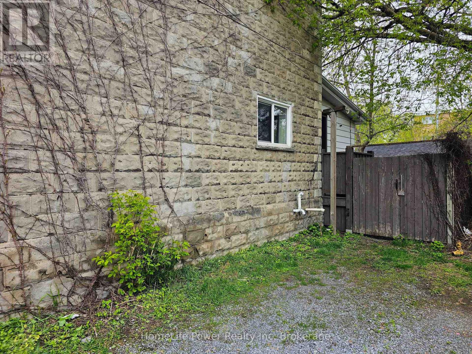 87 CHATHAM STREET