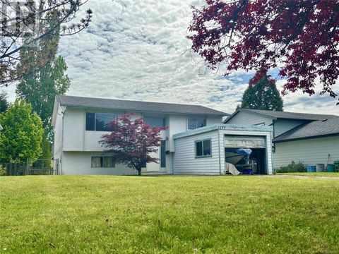 2199 BRADFORD Ave Sidney BC V8L2C8