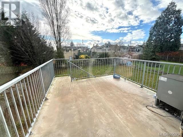 2199 BRADFORD Ave