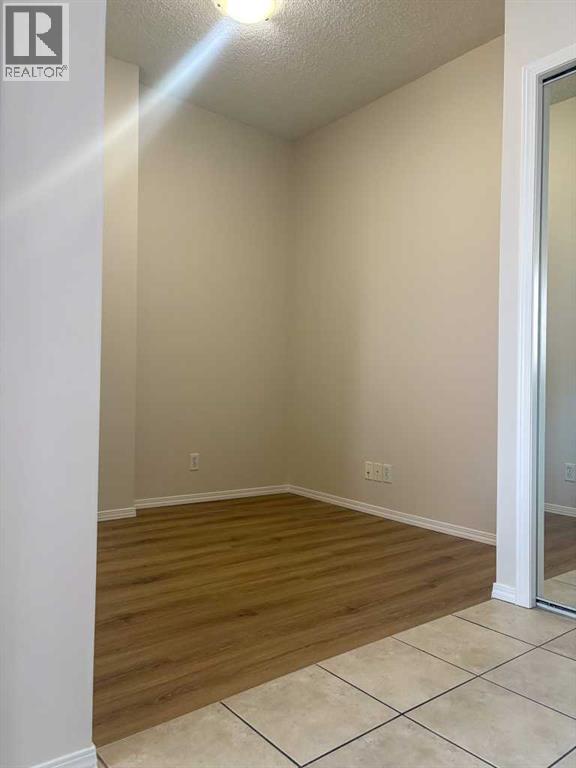 1213, 1053 10 Street SW