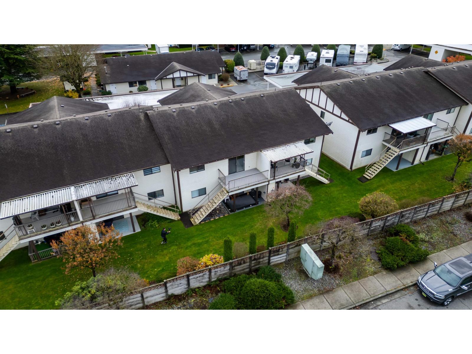 23 32718 GARIBALDI DRIVE