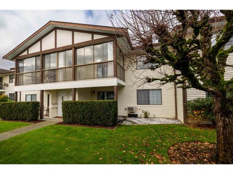 23 32718 GARIBALDI DRIVE Abbotsford BC V2T5T6
