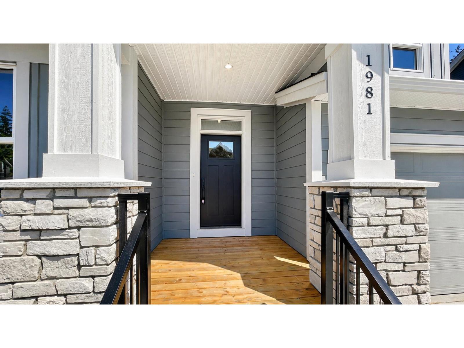 1981 SPARROW HAWK PLACE|Mt Woodside