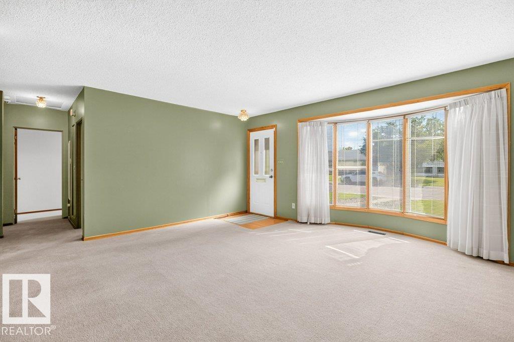 13008 135 ST NW