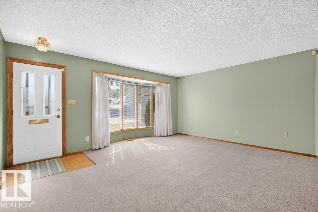 13008 135 ST NW
