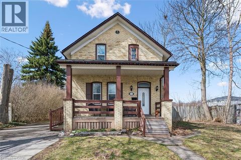 156 WELLINGTON Street N Kitchener ON N2H5K1