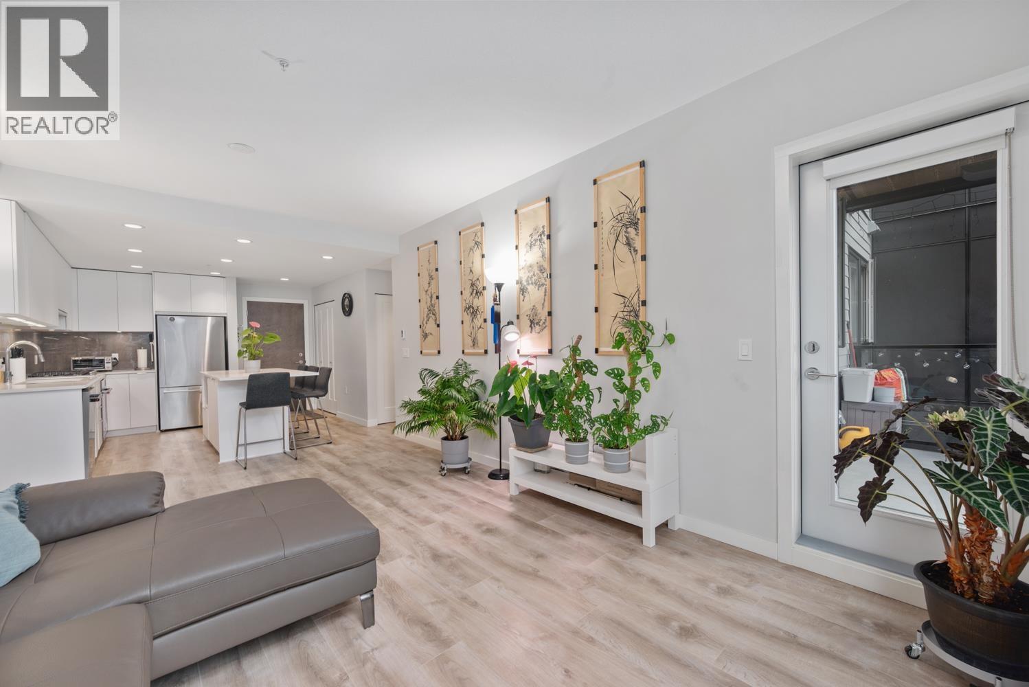 407 615 COTTONWOOD AVENUE