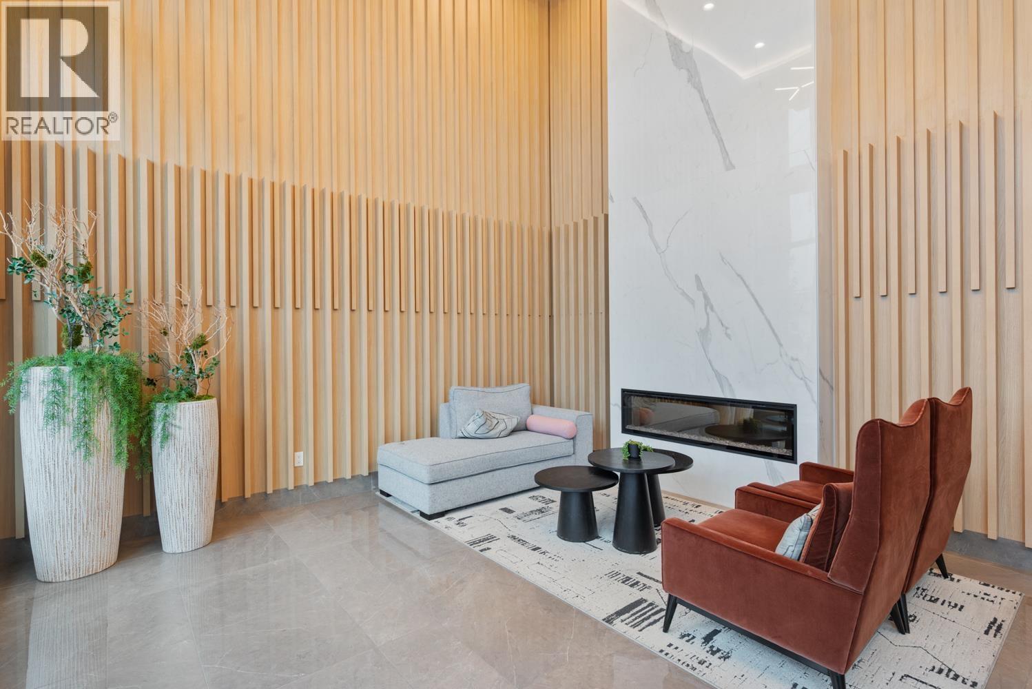 407 615 COTTONWOOD AVENUE