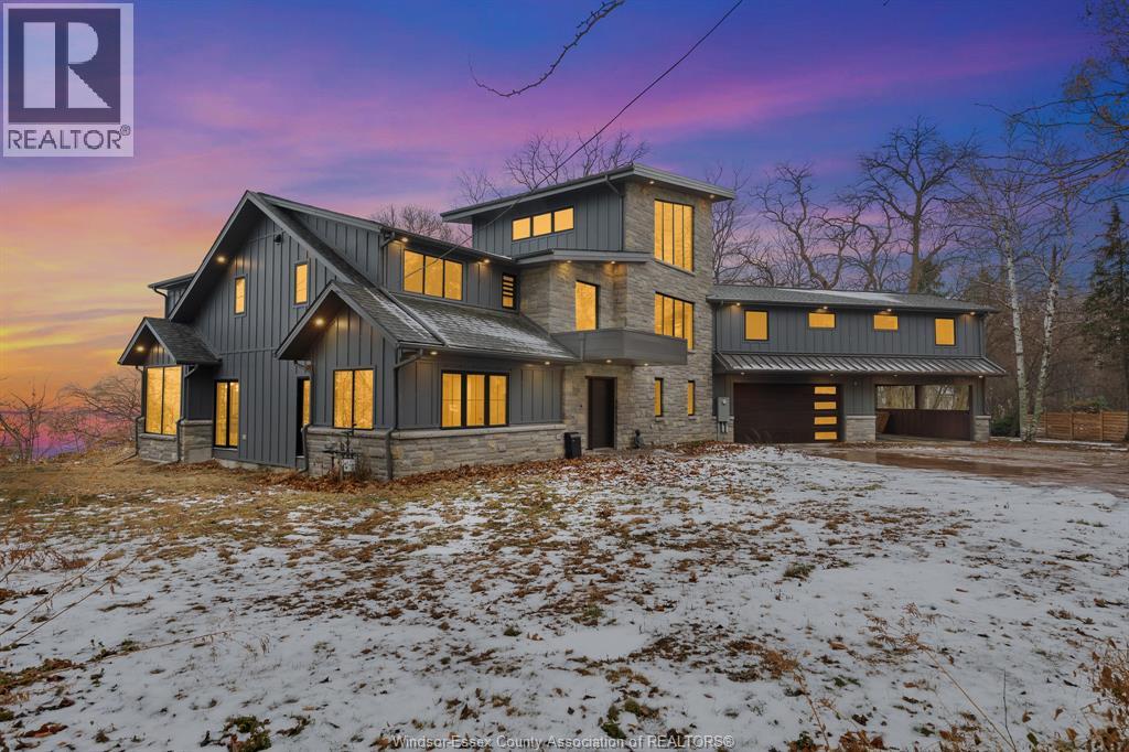 965 BRIARWOOD CRESCENT