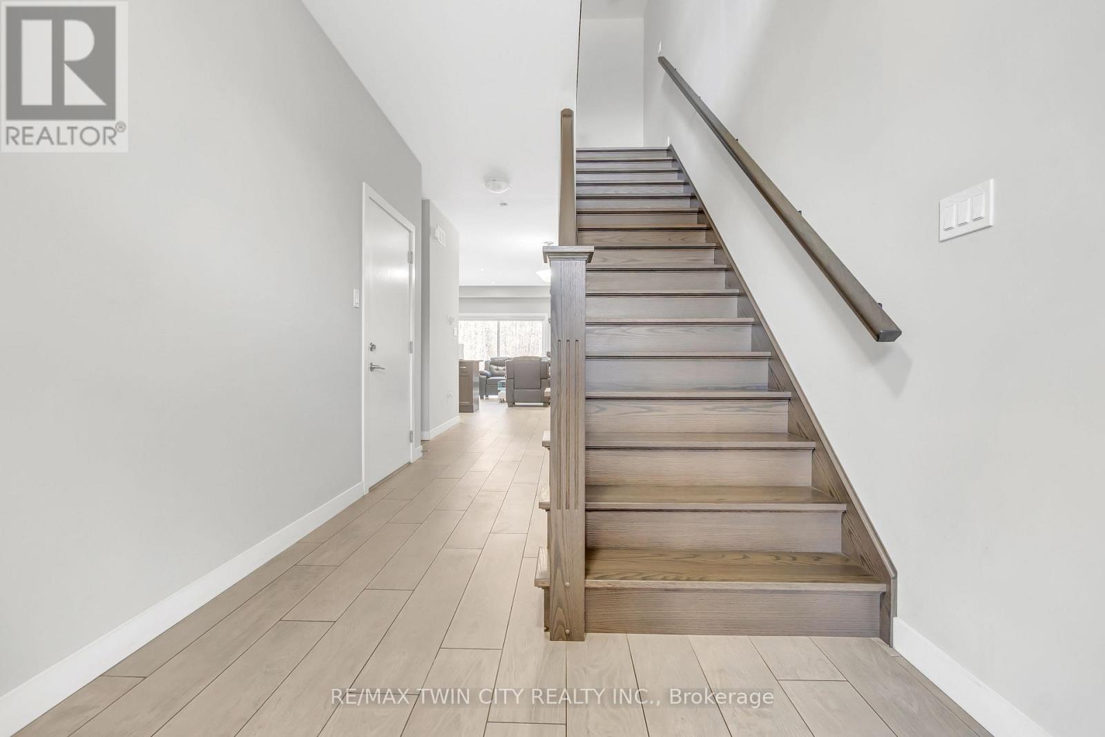 940 ROBERT FERRIE DRIVE