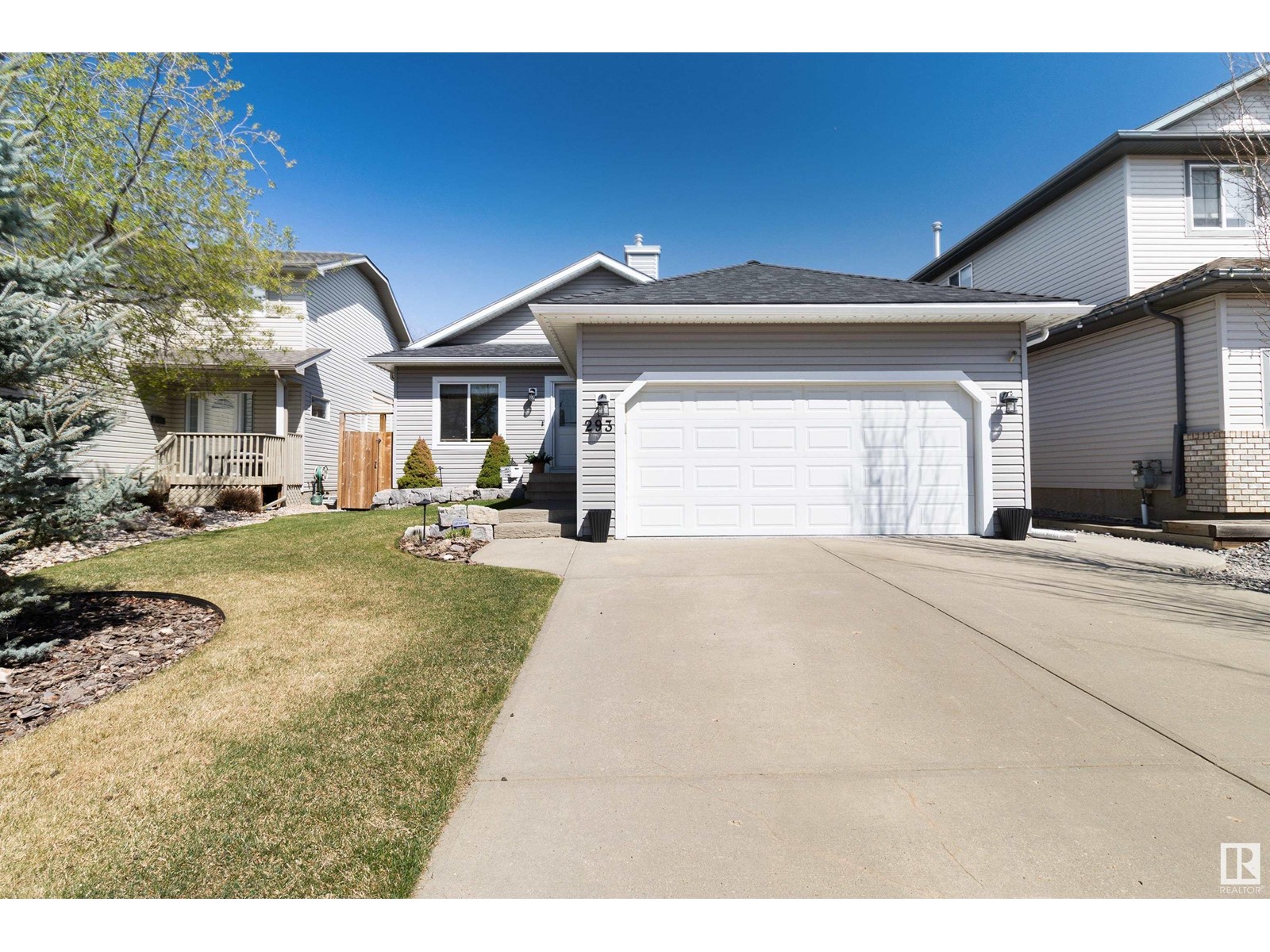 293 FORREST DR