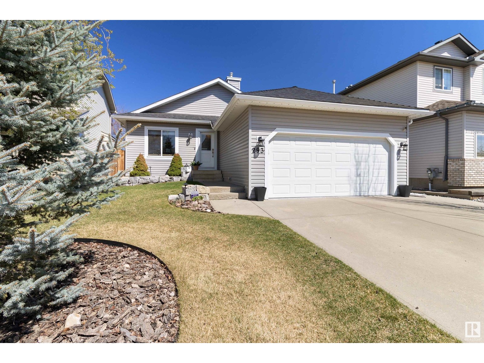 293 FORREST DR