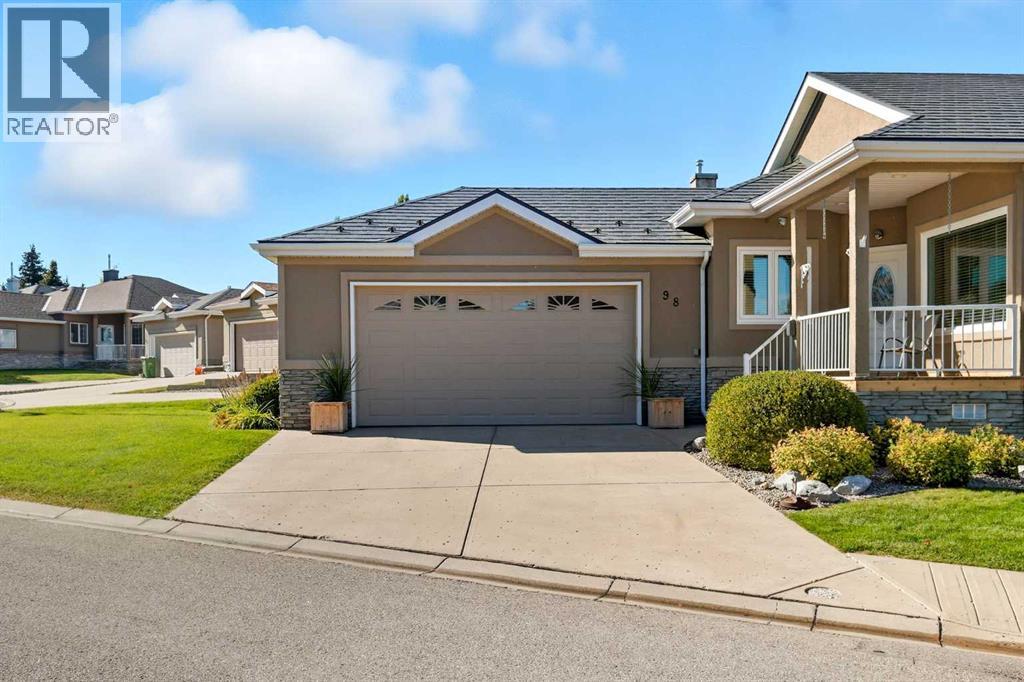 98 Mt Alberta Manor SE