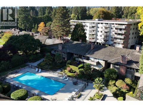 1218 235 KEITH ROAD West Vancouver BC V7T1L5